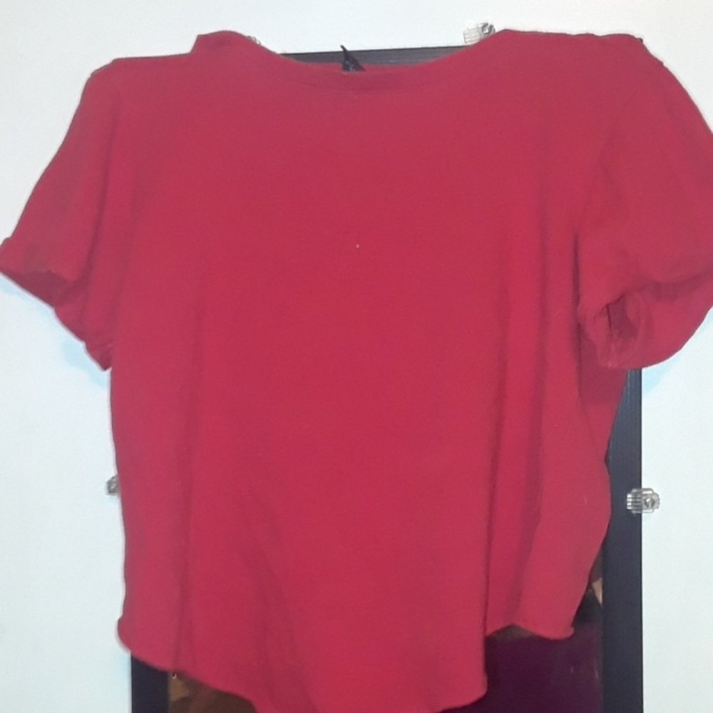 Short sleeve crop top